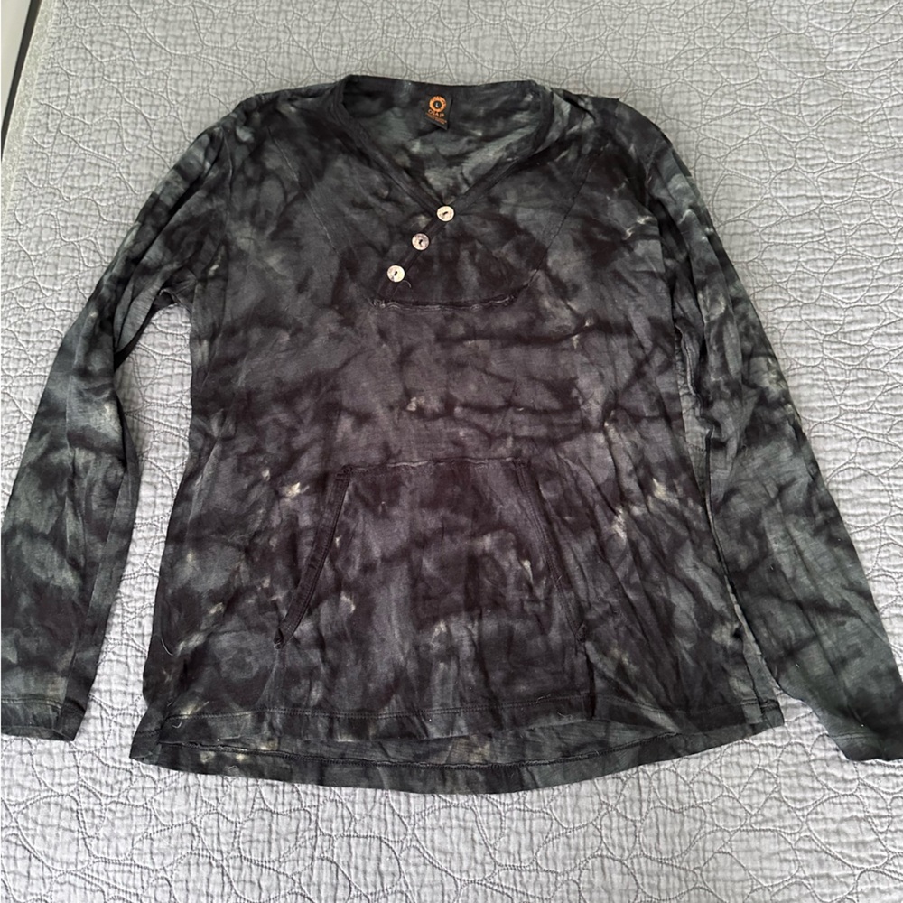 Ojai blue Tie-Dye Long Sleeve Shirt with shimmery Buttons tunic
